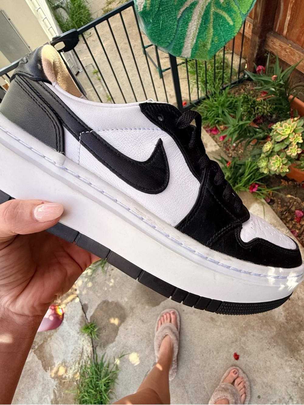 Nike Women’s platform 🐼 - Picture 3 of 16